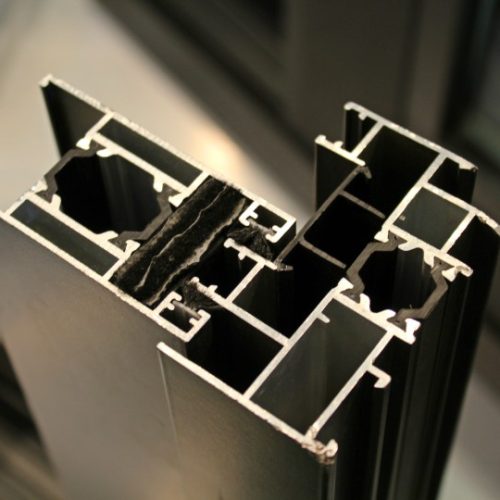 Ventanas con y sin Rotura de Puente Térmico (RPT) de aluminio