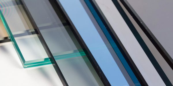 Beneficios de los diferentes tipos de cristales para ventanas y puertas de aluminio
